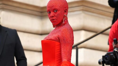 Doja Cat shows off at Paris Fashion Week with 30,000 Red Crystals